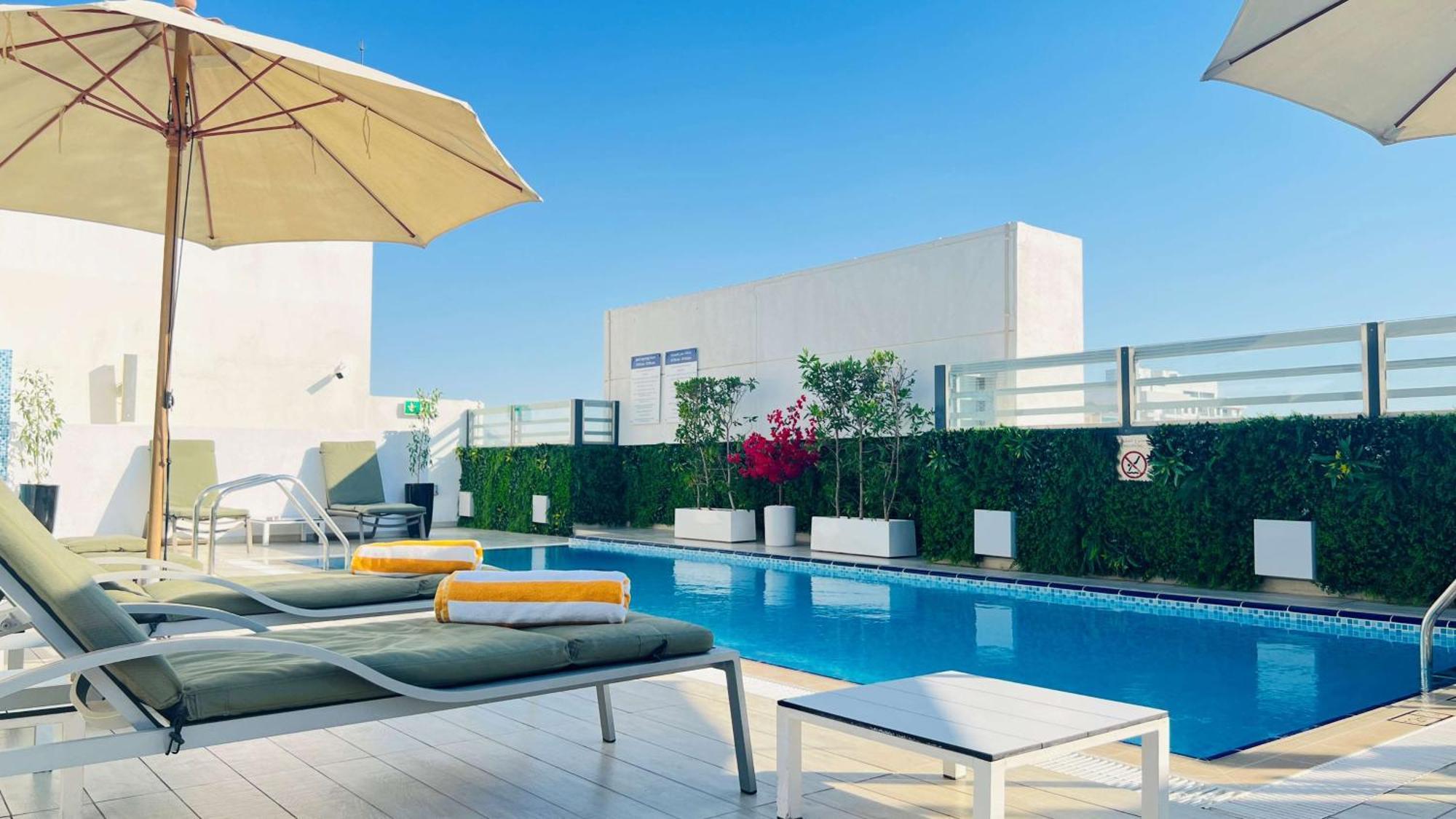 Hampton By Hilton Al Barsha Готель Дубай