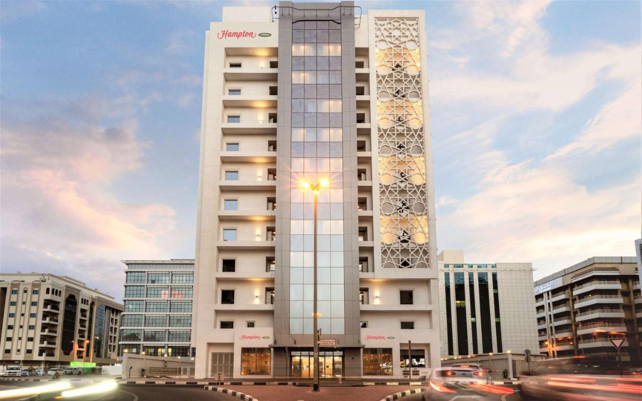 Готель Hampton By Hilton Al Barsha Дубай